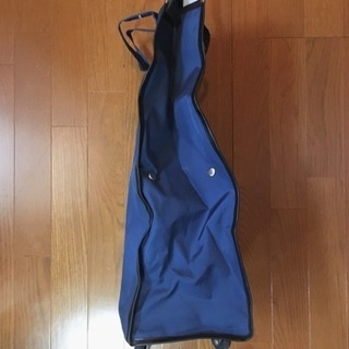 キャスター付きバックの画像