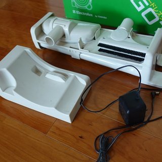 Electrolux by Toshiba　コードレスクリーナー　エスカルゴ ECL-ES3A0の画像
