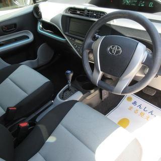 トヨタ　アクア　Ｓ　１年保証付　カーローン：リース支援対象車の画像