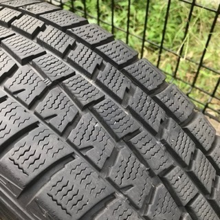 スタットレスタイヤ 175/65R15の画像