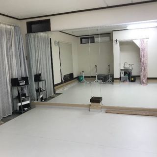 1回ごと500円バレエストレッチサークル