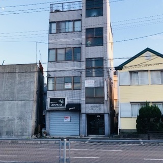2階貸店舗・貸事務所・居住可能