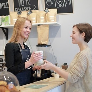 時給1500円以上！1日5h～/週3日からOK！営業事務のお仕事の画像