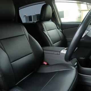 プリウスα Sツーリングセレクション　自社ローン専門中古車販売店【くるまのミツクニ湘南店】の画像