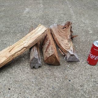 【在庫少なめ】広葉樹ミックス薪！ケヤキ中心。丸2年乾燥(含水率1...