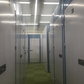 屋内型トランクルーム ニコニコボックス第2清輝橋店 岡山市北区 - 岡山市