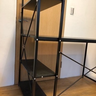 【完了】中古ラック付デスク(1台のみ)の画像