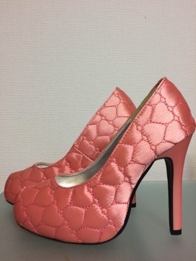 woman’s hell’s sandal