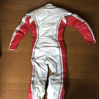 バイク ツナギの画像