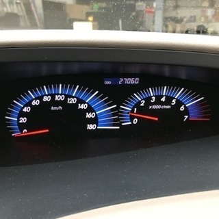 エスティマ27000キロの画像