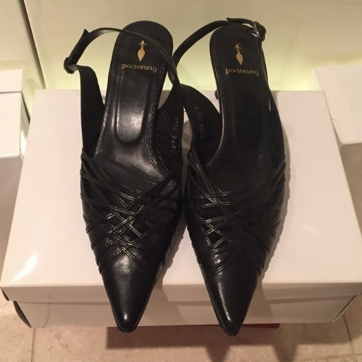 美品☆ブラックパンプス