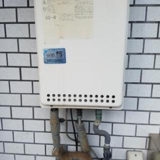 給湯器の故障【交換　水漏れ　基盤エラー　】でお困りの方は当社にお...