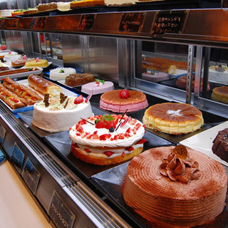 1500円で🍰食べ放題のスイパラ行ける人いたらお知らせ下さい＾＾