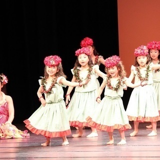 子供のフラダンス教室が新規開講！初心者のお子さんの為の教室です。ワンコイン体験会をあざみ野教室で実施します。の画像