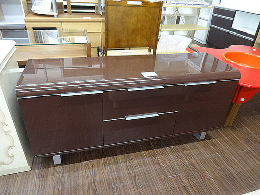 札幌 引き取り テレビボード/TV台/ローボード クラシックなデザイン 茶色 テレビ台