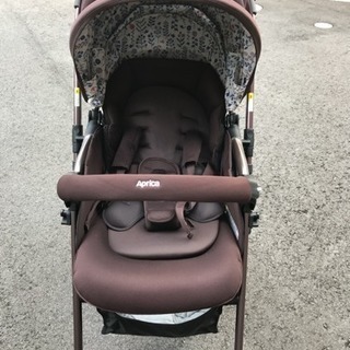 アップリカA型ベビーカー「ソラリア」