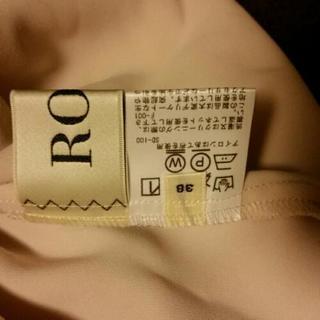 ロペのトップスです。ペールピンク色の未使用品です。の画像