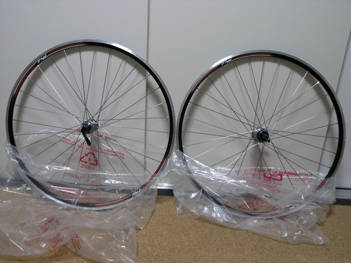 新品)クロスバイク用 軽量手組ホイール 前後セット エンド幅135mm 