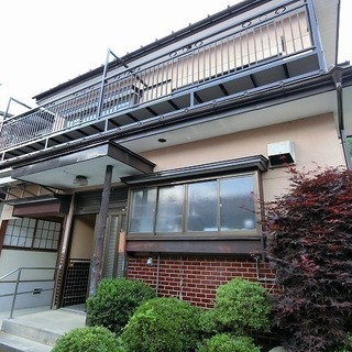 リフォーム済 諏訪湖眺望の一軒家　下諏訪駅・温泉街は徒歩圏内！　車庫1台　菜園付　家具付き　DIY相談 − 長野県