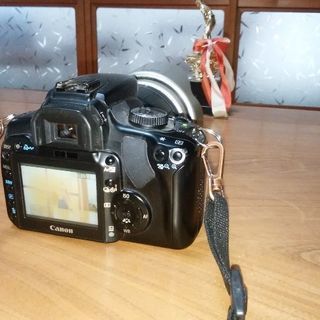 ⭐レンズを追加しました　デジタル一眼レフ入門機⭐Canon eos kiss digital X　バッテリーグリップ付きの画像