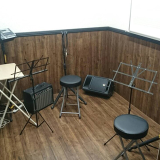 志都呂イオンの中にある音楽教室です。の画像