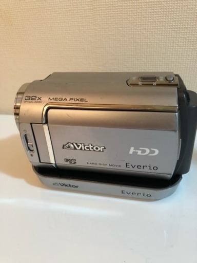 ビデオカメラ、ムービーカメラ Victor  Everio  GZ-MG330-S