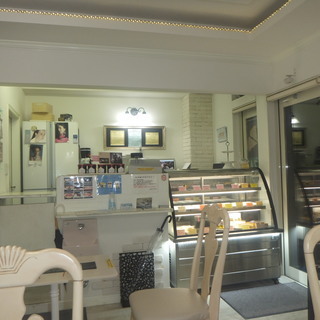 ０円で出店❗️スイーツカフェ・有名パティスリーの居抜き店舗❗️無料特典多数ありの画像