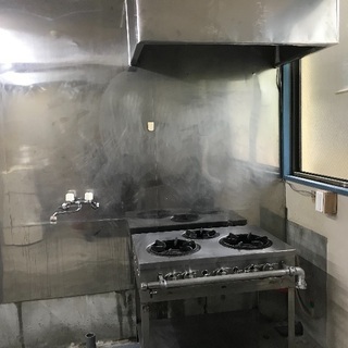 ビル型　元ホテルのレストランの厨房のみ　居ぬき物件。改装自由です − 千葉県
