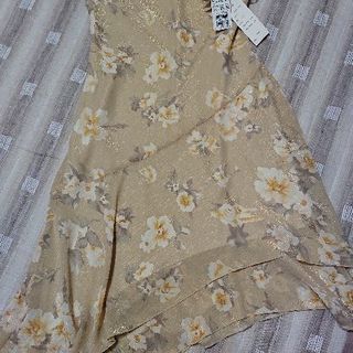 新品 パーティー ドレス GOLD×花柄