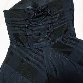 パーティー ドレス 黒×チェックの画像