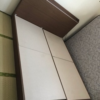 ベッド
