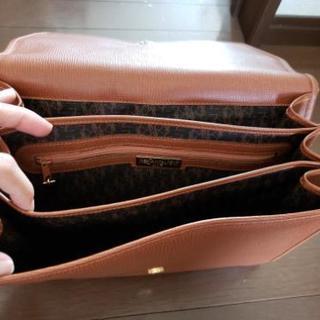 イヴ・サンローラン　バッグの画像