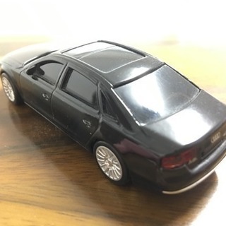 アウディ A8ロング ミニカーの画像
