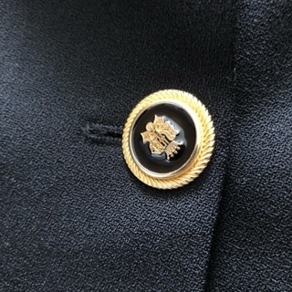 黒ジャケットの画像