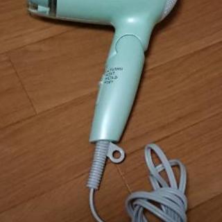 ドライヤーの画像