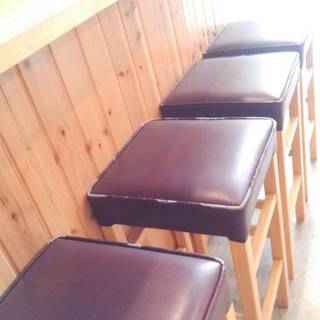 石垣島・ユーグレナモール内の綺麗な激アツ店鋪！　飲食可！　近隣に駐車場　一台可能 - 不動産