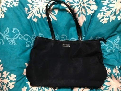guessのバック