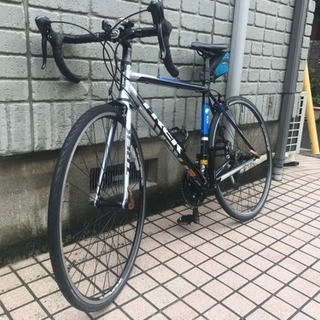 ロードバイク TREK 1.1の画像