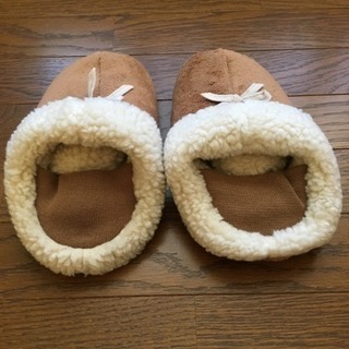新品  かかとゴム付きスリッパの画像