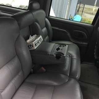 99シボレーサバーバン 4WDの画像