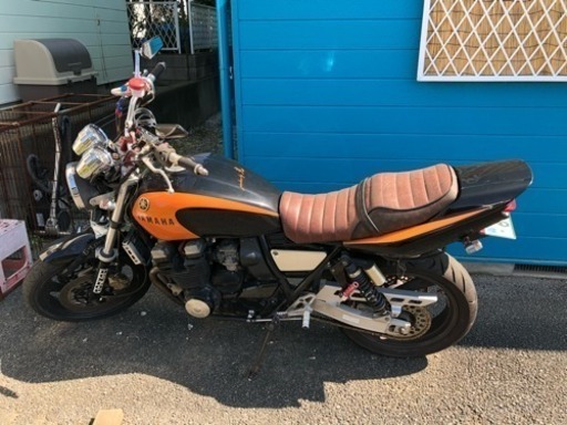 ヤマハ XJR400 4HM