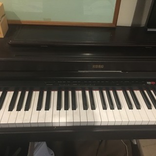 電子ピアノの画像