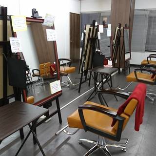 スタイリスト、ジュニアスタイリスト、アシスタントのアルバイト募集