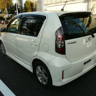 軽快な走行性能　パッソ　TRDスポーツM　5速マニュアル　104千キロ　車検2年付きの画像