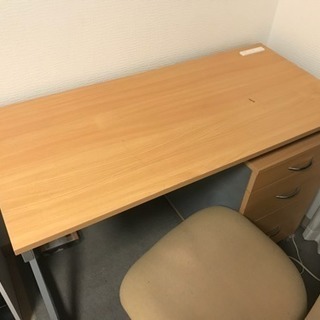 机、イス、引き出し お譲りします！の画像