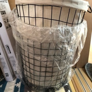 ワイヤーバスケット