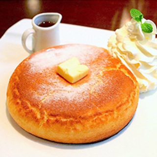 【人気沸騰のお店】石釜で焼くホットケーキ…♪隠れ家的喫茶店