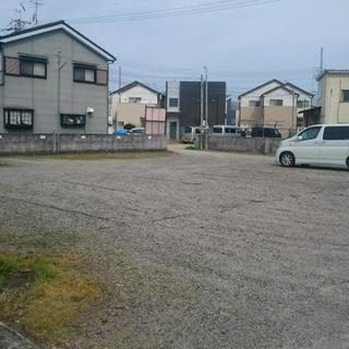 大和高田 月極駐車場 キャンピングカーOK 最安値   南阪奈道、京奈和道近く 大阪市内からも便利  キャンピングカー等ご相談ください。  - 大和高田市