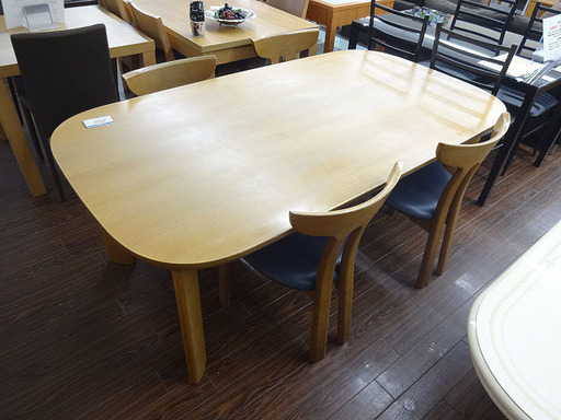 札幌 引き取り 値下げ！飛騨 シラカワ 4人掛けダイニングセット 大きめテーブル イス付き