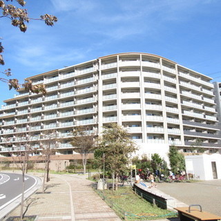 新船橋駅徒歩3分！4480万【プラウド船橋四街区】リフォーム完了物件！おしゃれな外観、おしゃれなエントランス - 不動産売買（マンション/一戸建て）